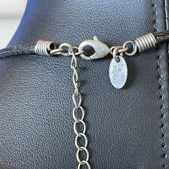 Lia Sophia MAGNOLIA Floral Bar Rhinestone Necklace Antiqued Silver/Pewter Tone - Picture 4 of 4